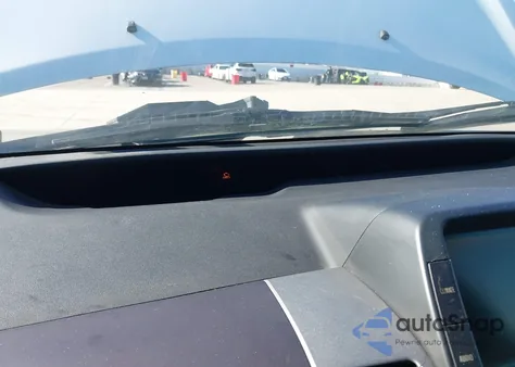 2005 Toyota Prius from USA, damaged, VIN JTDKB20U153029031